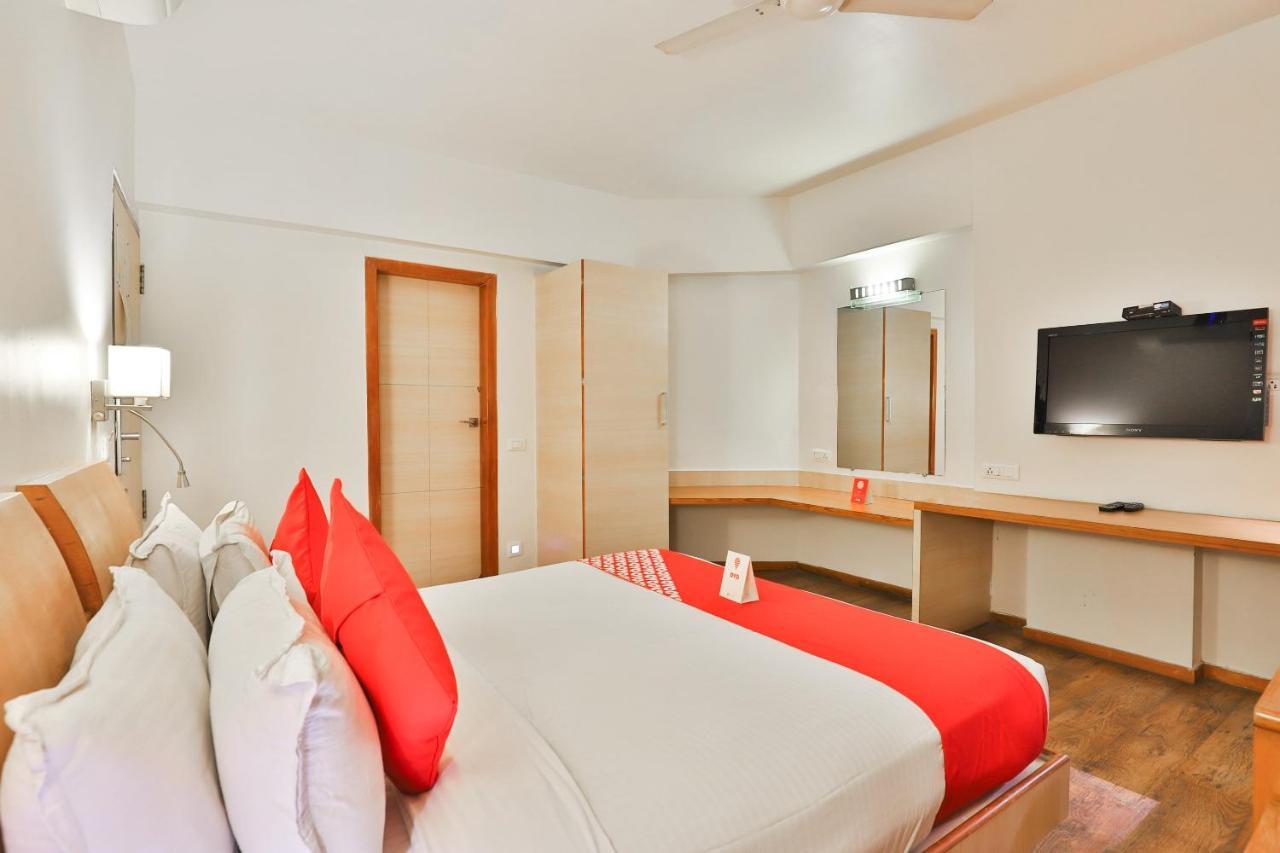 Oyo 1123 Hotel Rock Regency Ahmedabad Exterior photo